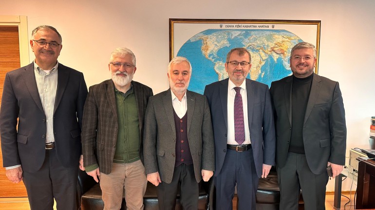 Mavera Vakfı’ndan Orta Doğu ve İslam Ülkeleri Araştırmaları Enstitüsü’ne Ziyaret