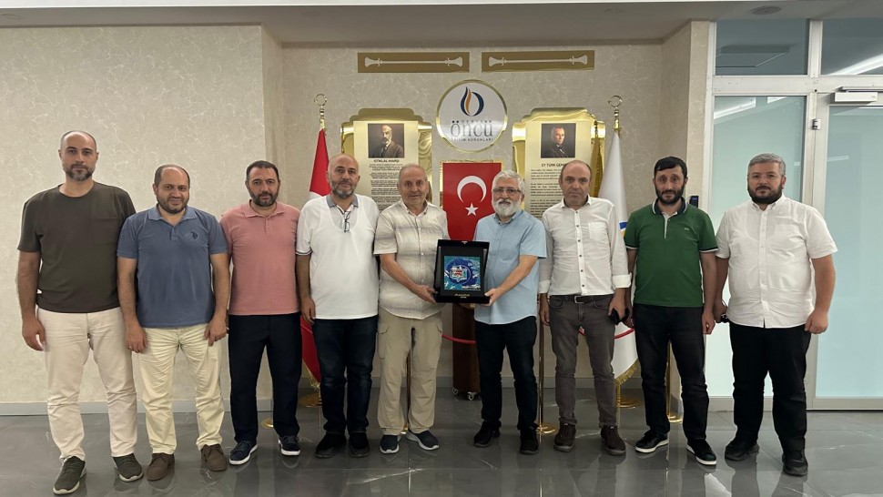 Mavera Vakfı Yönetim Kurulu, Derya Öncü Koleji'ni Ziyaret Etti.