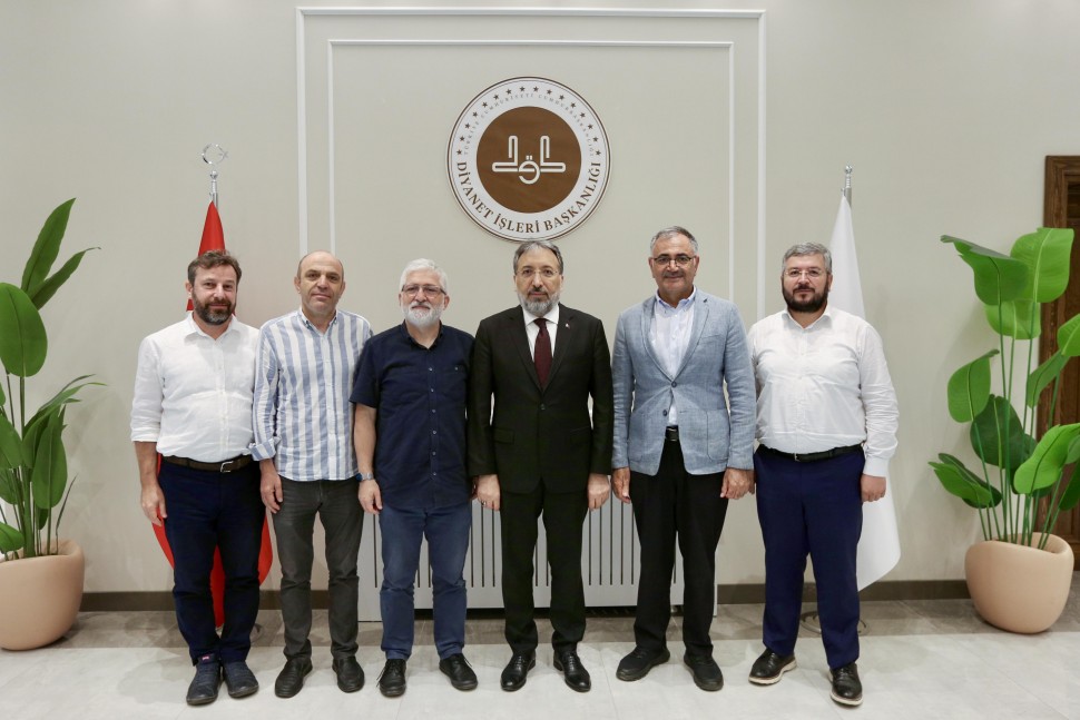 Mavera Eğitim ve Sağlık Vakfı ve Karz-ı Hasen Vakfı'ndan Diyanet İşleri Başkanı Prof. Dr. Safi Arpaguş'a Ziyaret